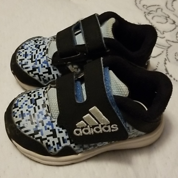adidas Other - Adidas size 5 baby boys velcro shoes